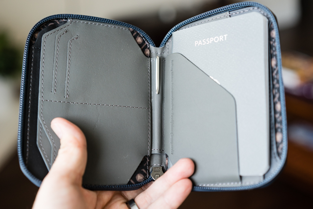 Bellroy Travel Elements Wallet - Internals