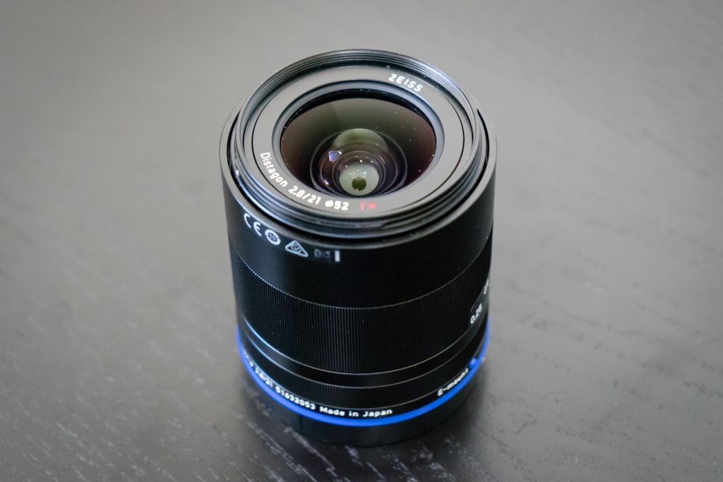Zeiss Loxia 21mm f2.8 Close-Up
