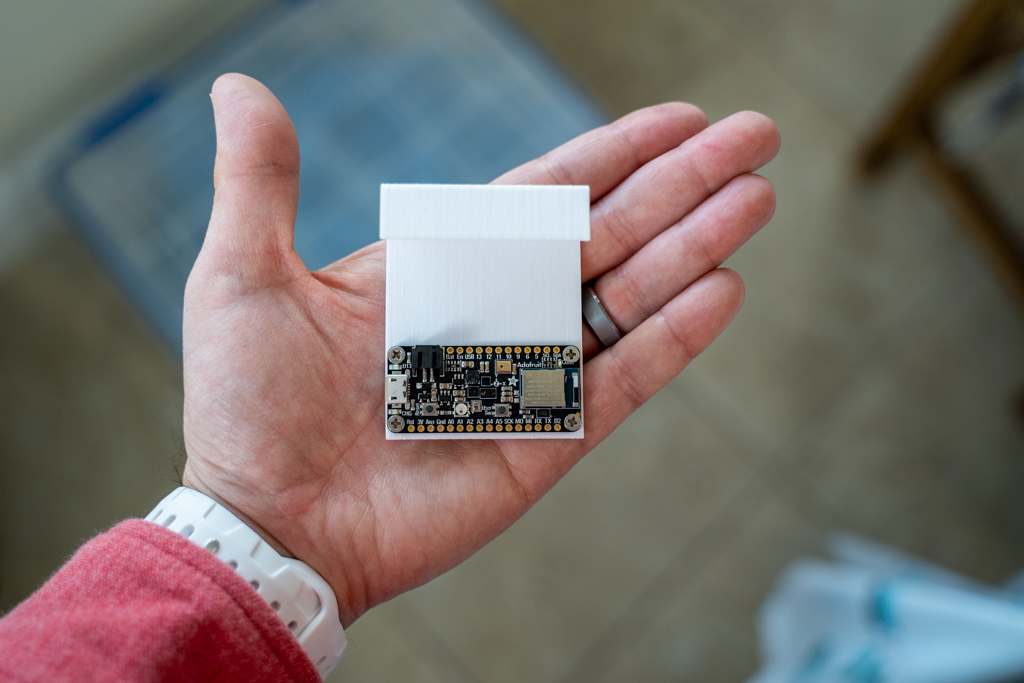 Building a portable ambient conditions sensor · Moving Electrons