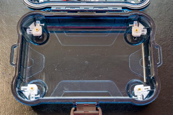 3D-printed corner supports.